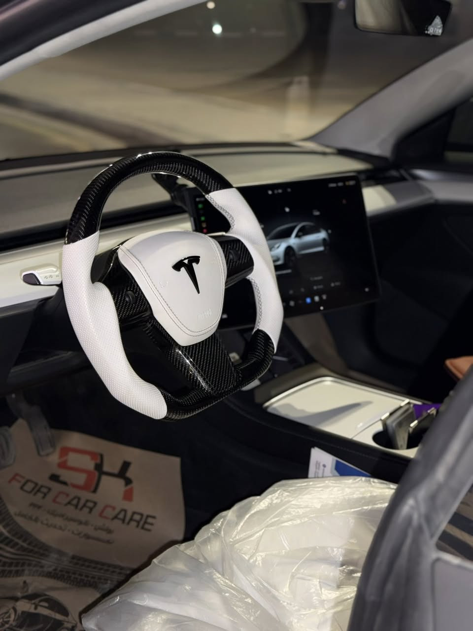 البيع تسلا مودل 3
موديل 2023 
ماشية 27 الف 
السعر 175 
حادث جاملغ وباب 
بدون شواصي 
السياره مصروف عليهه 
عليهه دركه كاربون فايبر 
وغرفة بيضة 
وستاند شاشة متحرك 
وجنح كاربون فايبر 
 وكت داخلي ابيض 
للاستفسار ***********
