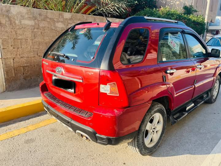 سيارة سبورتج ٢٠٠٩ سيارة نضيفة (مكلف بالنشر ) مابيها ضرر السيارة ثاني يوم تحويل رقمها ديالى  السعر112 للاستفسار 
وبيها مجال
***********
***********
