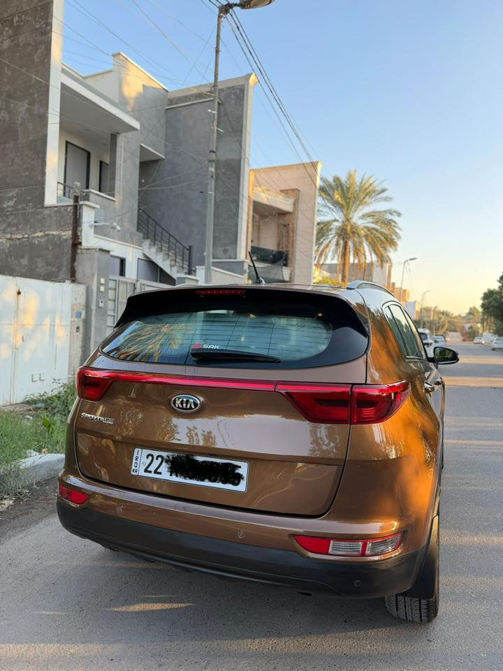 سلام عليكم
للبيع كيا سبورتج 2018
خليجي بيها قطعتين صبغ جاملغ وباب بدون دواخل مواصفات عاديه رقم اربيل جديد اي نفص مابيه السياره جاهزه للاخير ماشيه 65km العنوان بغداد الاعظميه الرقم *********** السعر 160 وبيها مجال
