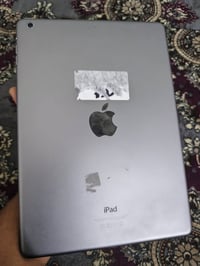 ايباد 7 وياه شاحنه( اصليه)   سعره 115 ألف   07862323951 (واتساب)