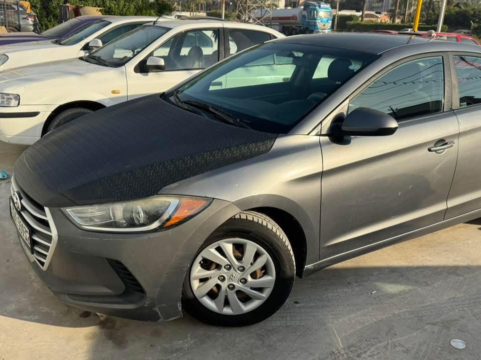 ⚪️وارد أمريكي
⚪️ رقم اربيل
⚪️ بأسمي مكان السيارة اربيل
⚪️ مواصفات ال se معروفه شاشه + تحكم + كاميرا
⚪️ محرك 2000 دوش
⚪️ جميع الايرباگات سليمه 
⚪️ كير جديد مكينة جديدة
⚪️ بلاد مامبدل اي شي شرط الفحص 
⚪️ ماشيه 45000 ميل فقط 
⚪️ حادث تبديل تبديل بنيد وتعديل جاملغ على البارد
⚪️ كلير قمارة بدون معجون(  اعادة طلاء قمارة في الشركة في امريكا )  
⚪️ صور الحادث مرفقة
⚪️ واتس اب فقط *********** 
⚪️ بيع او مراوس بسبورتج وارد امريكي فقط
