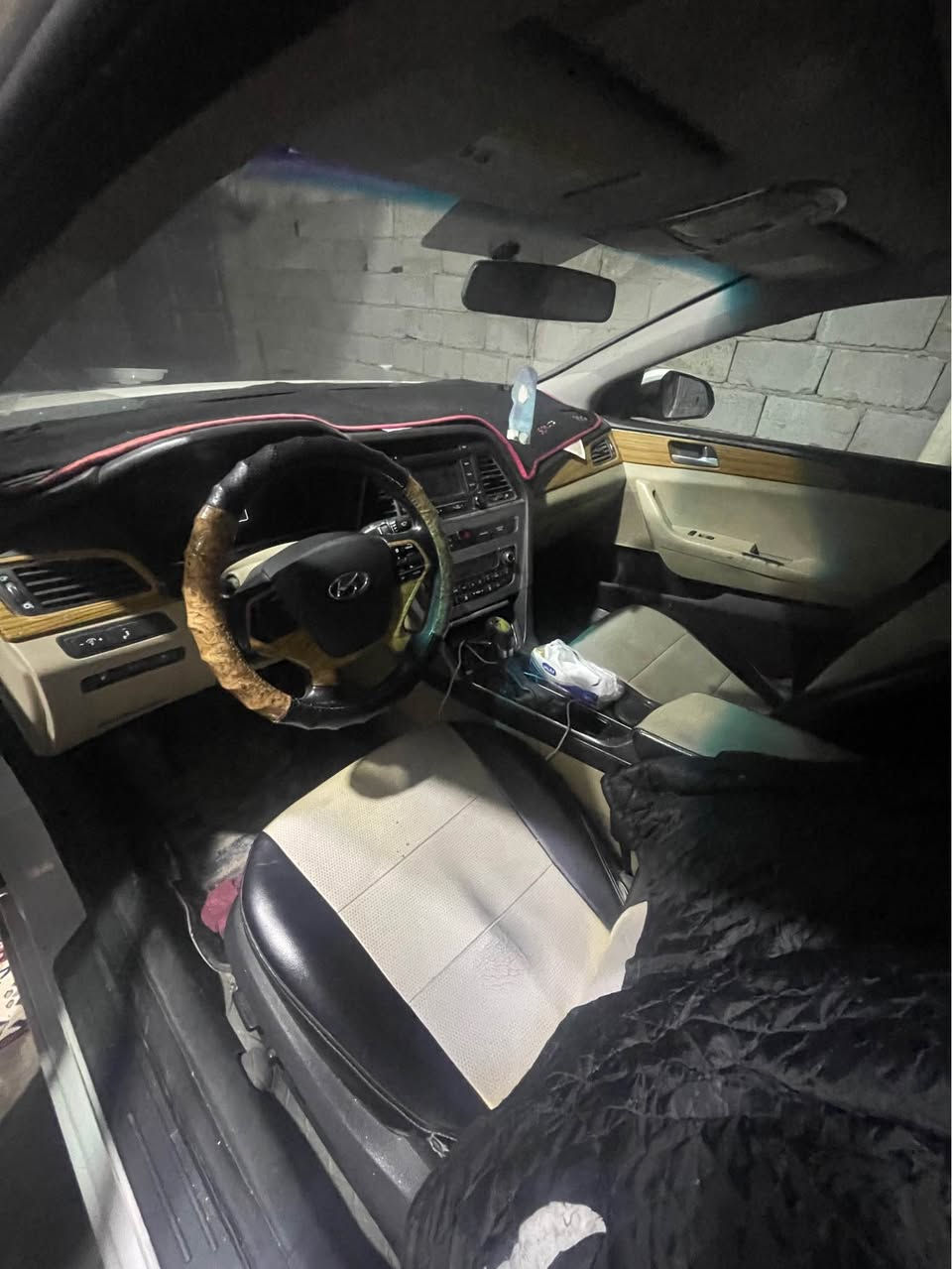 سنواتا 2017 وارد امريكي فول ١/١ 
مكفول من الضربه بيه بارد خفيف او صبغ
او بيه ملحضات قليله
سعر 130
مكيا كير حديه جديد 
اتصل على 
*********** البصرة, العراق
