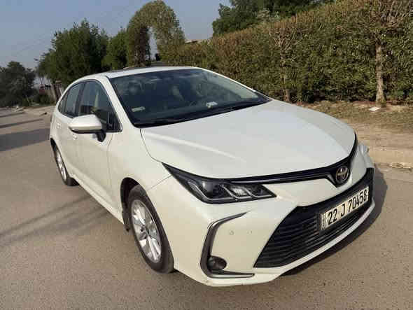 السلام عليكم 
من رخصة الادمن 
تيوتا كورلا 2022 اربيل بأسمي السيارة (مكان السيارة بغداد بلديات) 
 السيارة خليجية SAS فول مواصفات١/١
بانزين 
بصمة
فتحة  
مري شفط 
حساسات امامية
 وحساسات خلفية
قطعتين تبريد
كامرة
شاشة ديجتل حجم كبير 
نظام قيادة (سبورت - عادي) 
ماشية 75 الف 
سعره 175 
سونر مالته مرفوق بالمنشور
رقم ***********
