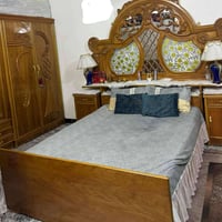 غرفة نوم • نظيفه ٩٠٪ • بدون كنتور