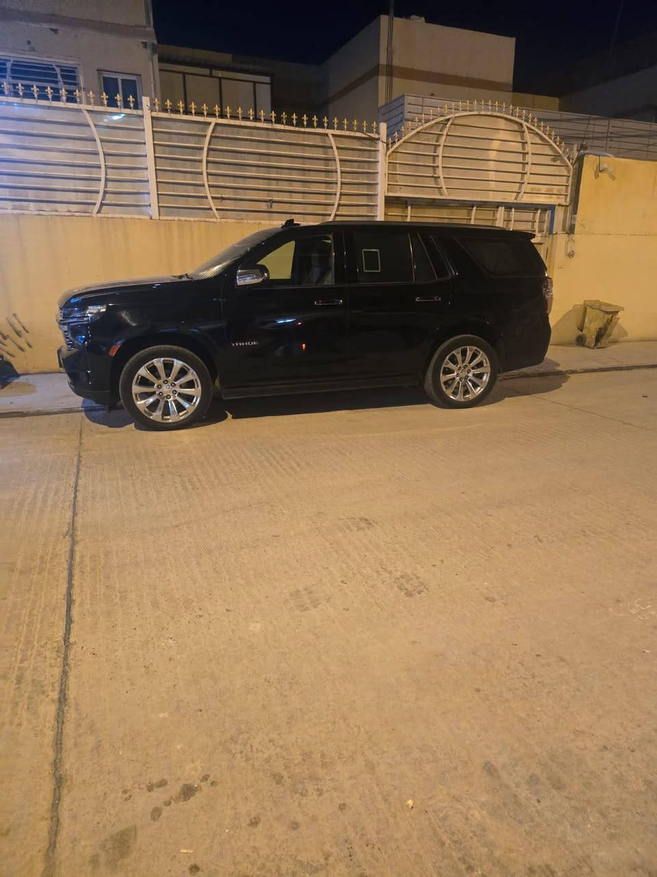 سلام عليكم شباب تاهو موديل 2021 بريمر يعني فوووول الفووول خنك للأخير كفاله عامله فقط باب الخلف صبغ الباقي كفاله حتى من البارد رقم بغداد مكان  السياره بنجف بسعر مناسب اتصل وبيك خير وتدلل اتصال فقط اني مكلف بنشر *********** النجف, العراق
