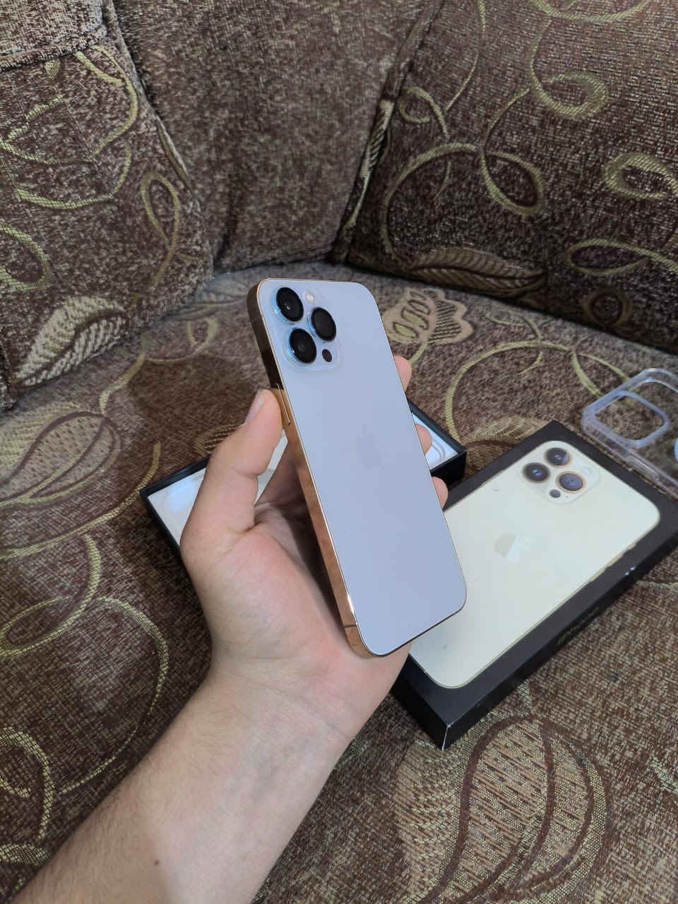 ايفون 13 برو ماكس
ايفون 13 برو ماكس 
256 
ب80 حاسبة 81
بلادي ممفتوح 
شرق اوسط كامل ملحقات 
للمراوس باحدث 
***********
