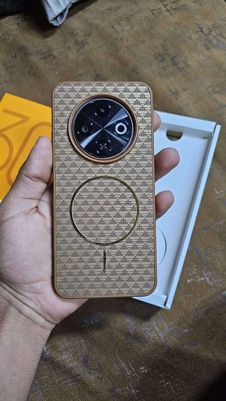 سلام عليكم موبايل تكنو سبارك 30c
الجهاز مستعمل ٣ ايام فقط 
ذاكره 256

الشاشه 120 هيرتز

السعر 125 وبي مجال قليل 

المكان مدينه الصدر


**إذا كنت صاحب هذا الإعلان وتريد حذفه لأي سبب، رجاءا أرسل رسالة إلى الدعم الفني**