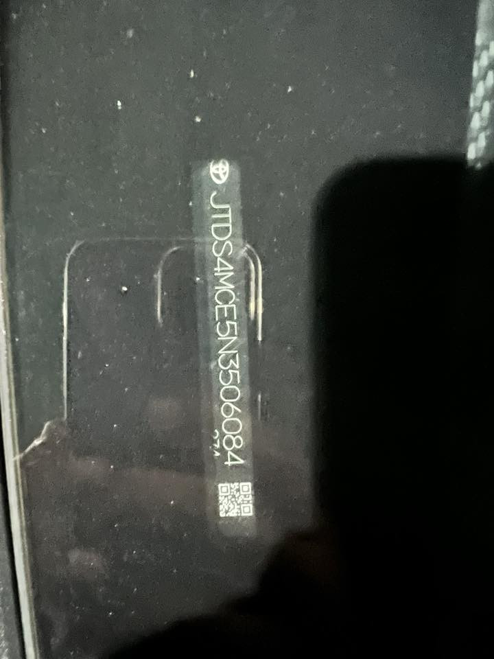 کۆرۆلا ٢٠٢٢ مواسەفات se
محرك ٢٠ 
حادث بس بونیت بدون دواخل و بدون  أیرباگ رقم شانسی موجود  … 
٦٨ ألف کیلومەتر تمشي 
تایر + دهن گیر + دهن محرك  کل جدید تایر تایلندی أصلی 
 قبل ٣ أیام سوي هزة 
ماکو مسرف واحد دینار 
ماعدا فتحة و بسمة، بعد کل مواسفات موجود …
السیارة من أربیل 
١٦٠ و معاملە
تراوس هم عادي بس أرید باقي
0775 9284386
