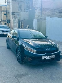 كيه فورتي للبيع مكيه 2000دوش  مديل 2022  لو اسود  دخول سياره للعراق  2...