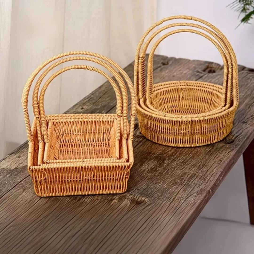 #مجمع الاسكان المنزلي🔥
⭐️هدايا _منزلية_العاب _تحف
⭐️عنواننا (( الاسكان الصناعي شارع جامع الاسكان الكبير -مجاور جمعية اضواء باريس))

⭐متوفره خدمة توصيل 
للطلب او الاستفسار يرجى مراسلة الصفحة
WhatsApp:***********
