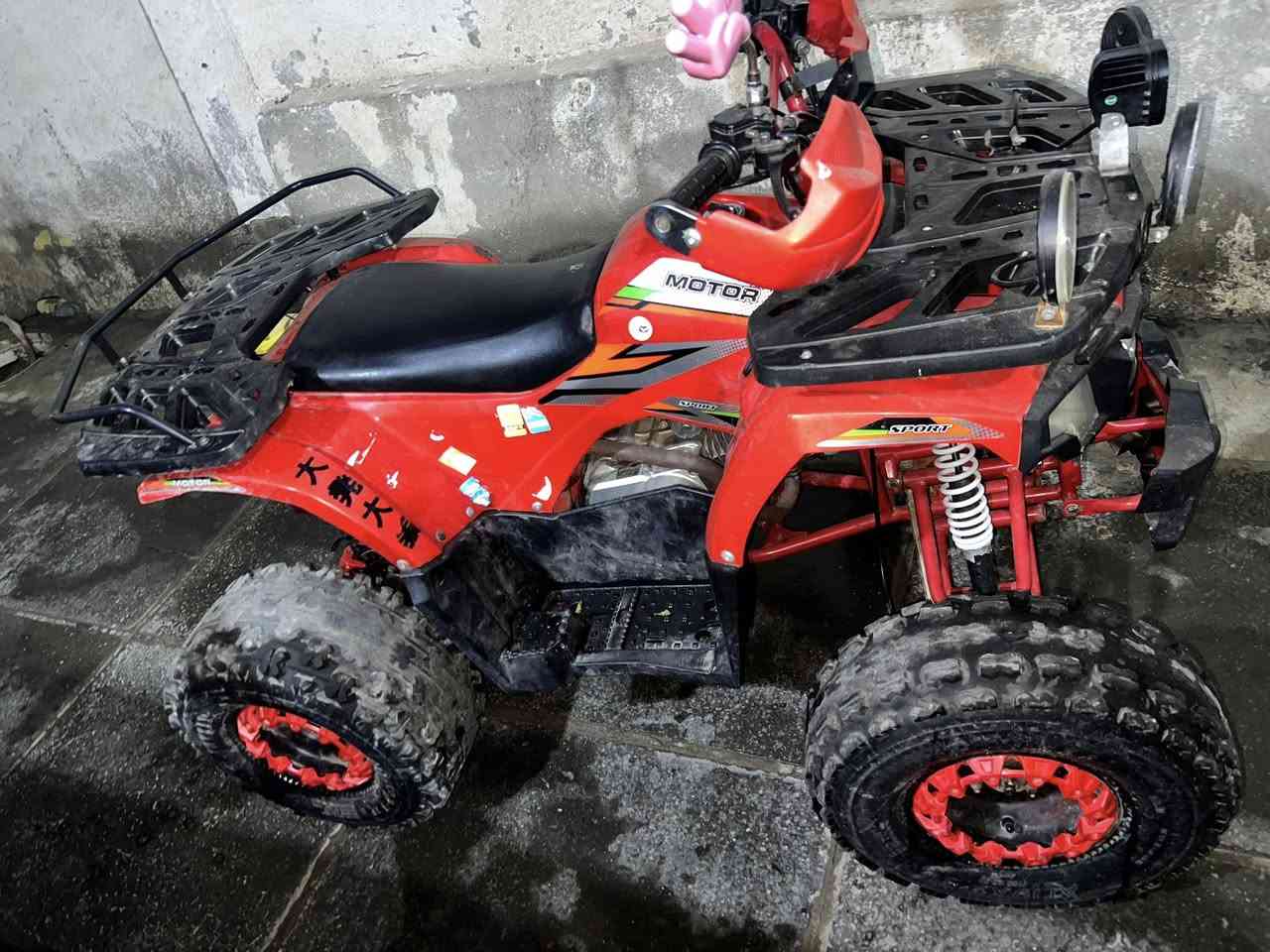 للبيع دراجه رباعية السعر ٧٥٠ للأستفسار اتصل على الرقم  ***********
