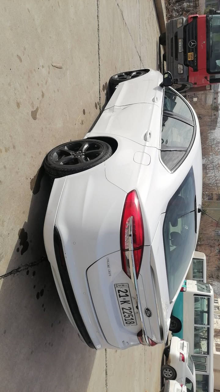 ***********
فۆرد ڤیوژن مۆدێل 2017 مەکینەی 15ی تۆربۆ ڕەقەم سلێمانی ڕەقەم و سەنەوی تا2029تازەیە وەکالەتی بەناوی خۆمانە بەشەرتی تەحویل و وەکالەت  مەکینەی کراوەتەوە بەشەرت سەیارەکە حیزام بۆیاخە لەسەر ساغی قرچێکی بجوکی پێشی هەیە شایەنی باس نیە سێعری 85گەڵاو مەعامەلەیەکی برایانە 
شوێن:سلێمانی
