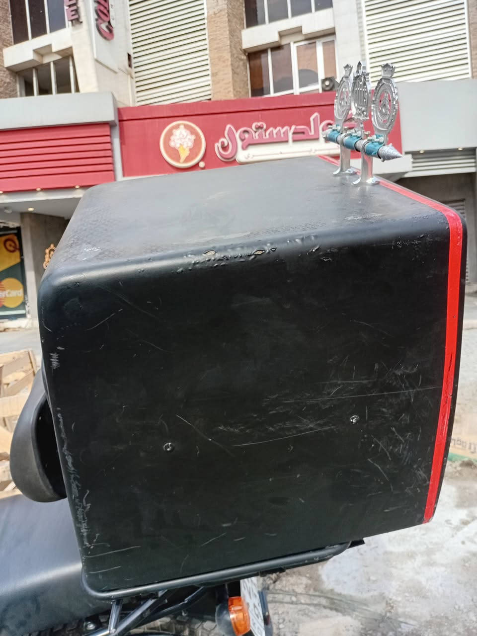 سلام عليكم شباب صندوك فايبر كلاس اصلي للبيع بسعر مناسب راسلني واتس وتأمر ***********
