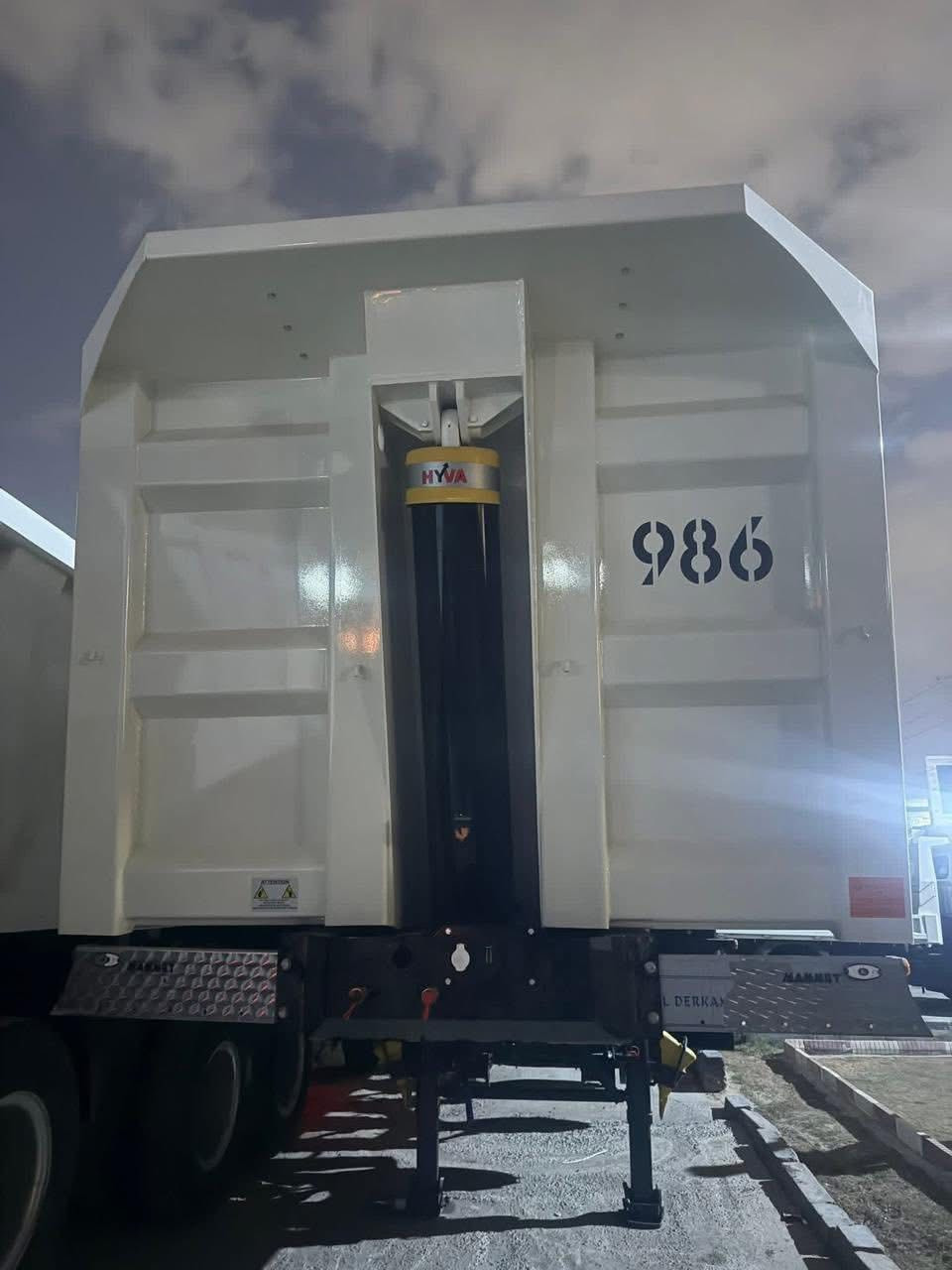 للبيع عربانه ماموت زيرو 2026 للاستفسار الاتصال على ***********
