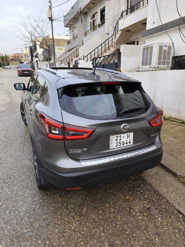 رۆگ سپۆڕت(SL) واتا فول مواسەفوات مۆدێل 2020 ژ.م (***********) رەنگی نەوتی دەبل ئەکسل ، تەنها ٢٣ هەزار میل هەقیقی ڕۆشتووە ، بەس بۆنیتی بۆیاخە بێ ناو ،کامل ئێرباگ بە شەرت ، تەنها سوکان تەقیوە و بیلادی بۆ دانراوەتەوە شانسی بە شەرت نوکە دەرزی پێوە نییە ، گێر و مەکینە و هەموو گیانی بە شەرت ، ٤ تای لۆکی بۆ بەستراوە، بەسمە و شەغال ، سلاید ، کامێرا ٣٦٠ ، ڕادار ٣٦٠ ،موکەبەرە Bose کوشن(کارەبا+هیتەر+جلد+میمۆری) سوکان هیتەر ، تەبرید مەرکەزی ، سەنەوی تا ٢٠٢٨ تازەیە نرخ ١٥٧ وەرەقە و کەمێک مەجال. السليمانية, العراق
