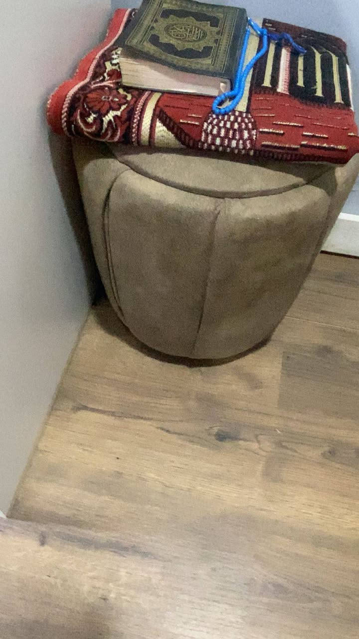 غرفه نوم تركيه الحجم الثقيل البيع النضافه 90%
الاستفسار،***********
