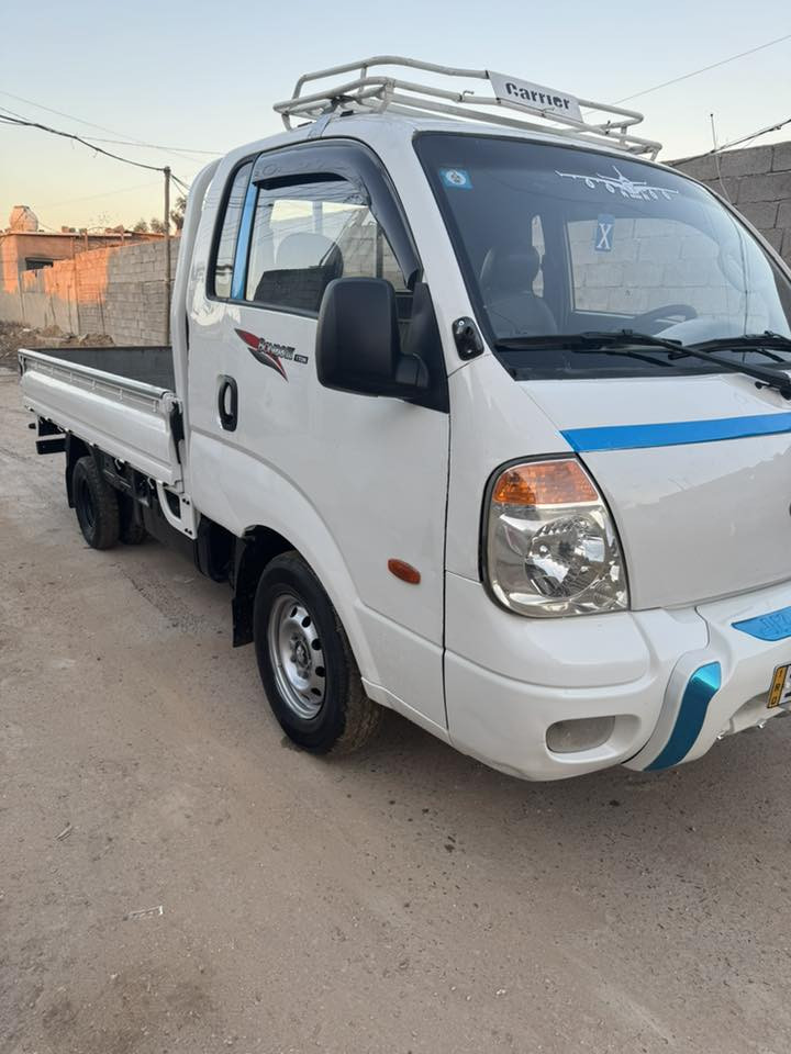 سلام عليكم كيه للبيع مودي 2008 رقم بغداد إنكليزي مسكر مكينه بم ونوزل مكفوله من كير شاصي اكسن سياره حلوه المكان بغداد رقم الهاتف ***********
