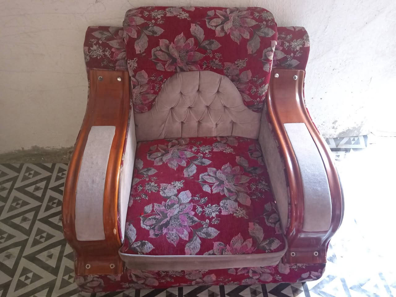 سلام عليكم تخم عشر مقاعد للبيع نضيف ايخبل سعر 130 وبي مجال مكاني بابل الحله ابو غرق


**إذا كنت صاحب هذا الإعلان وتريد حذفه لأي سبب، رجاءا أرسل رسالة إلى الدعم الفني**