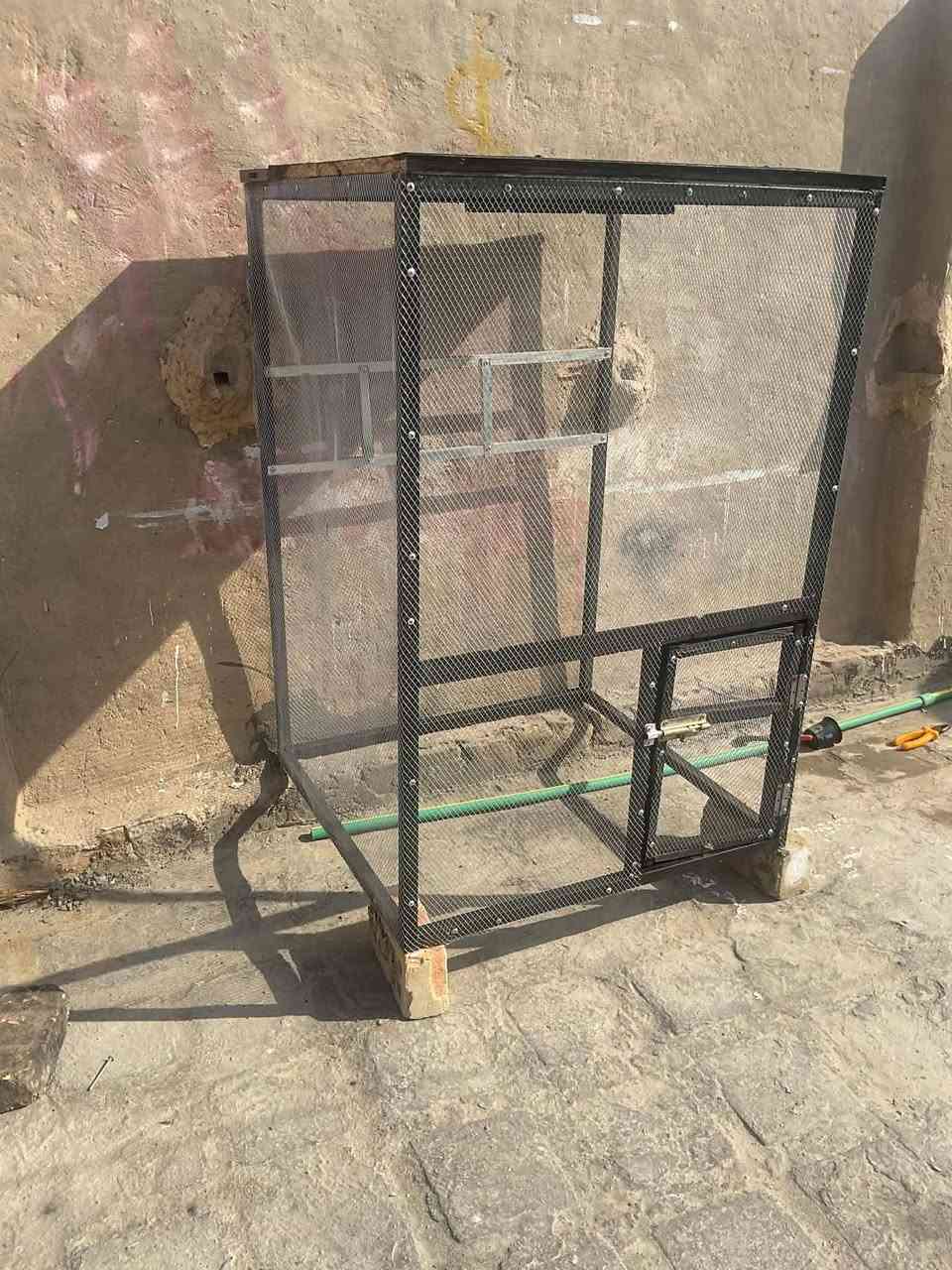 قفص حديد جديد ثقيل شغل تسكام درجه اولى قياس ارتفاع متر وربع والطول 80سم والعرض 75سم سعره ٧٥ الف عنوان مسيب للإستفسار مراسله الصفحه


**إذا كنت صاحب هذا الإعلان وتريد حذفه لأي سبب، رجاءا أرسل رسالة إلى الدعم الفني**