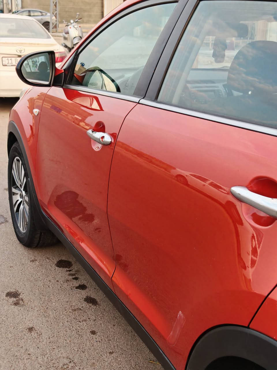 السلام عليكم
سبورتج 2015 خليجي 

السياره مكفوله كفاله عامه من الصبغ والتبديل والفتح عدا بارد صغير ممبين اسفل الصندوق بدون قطره صبغ 

كير محرك كفاله شرط الفحص كهربائيات كلها شغاله على وضع الشركه السياره مملعوب بيها تخم تاير بيها جاهزه تبريد تدفئه كامله السياره

ماشيه 112 حقيقي

المواصفات 

بنوراما

تحكم استيرن 3 جهات

مثبت سرعه

نضام Eco

البلوتوث 

كامره بلاديه 

مرايه اوتو دم 

حساسات خلفيه

كشاف ضباب

5 ويل 

السعر 168 

الشراي يتصل واني حاضر مكان السياره بغداد الشعب

*********** متوفر واتساب هم
