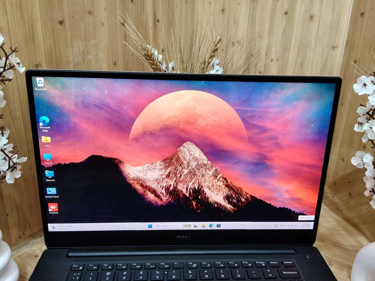 ⚡🦾 أداء هندسي 🦾⚡
💻 Dell Precision 5530
🔹 Core i7 جيل 8
🔸 RAM 16GB
🔹 SSD 512GB
🖥️ شاشة 15 إنج

🚀 أداء قوي وسريع جداً
💼 مناسب للشغل الثقيل والتصميم
🎨 جهاز ممتاز للمونتاج والفوتوشوب
🌪️ فتح سريع للبرامج والملفات
🛡️ عملي ويعتمد عليه يومياً
🖤 تصميم فخم ومرتب من Dell

👑 من أقوى أجهزة الـ Precision للأداء والشغل
💎 يعطيك راحة وسلاسة بالاستخدام
🔥 يتحمل الاستخدام القوي بدون تعب
🚄 سرعة تفرق فعلاً بالشغل اليومي

🎯 استخدامات اللابتوب:
🎨 تصميم وفوتوشوب
🎬 مونتاج وتحرير فيديو
🧑‍💻 برمجة وشغل
📚 دراسة واستخدام يومي
📊 أوفيس واجتماعات

🔥 جهاز يجمع القوة، السرعة، والفخامة بنفس الوقت

📩 للاستفسار راسل خاص


**إذا كنت صاحب هذا الإعلان وتريد حذفه لأي سبب، رجاءا أرسل رسالة إلى الدعم الفني**