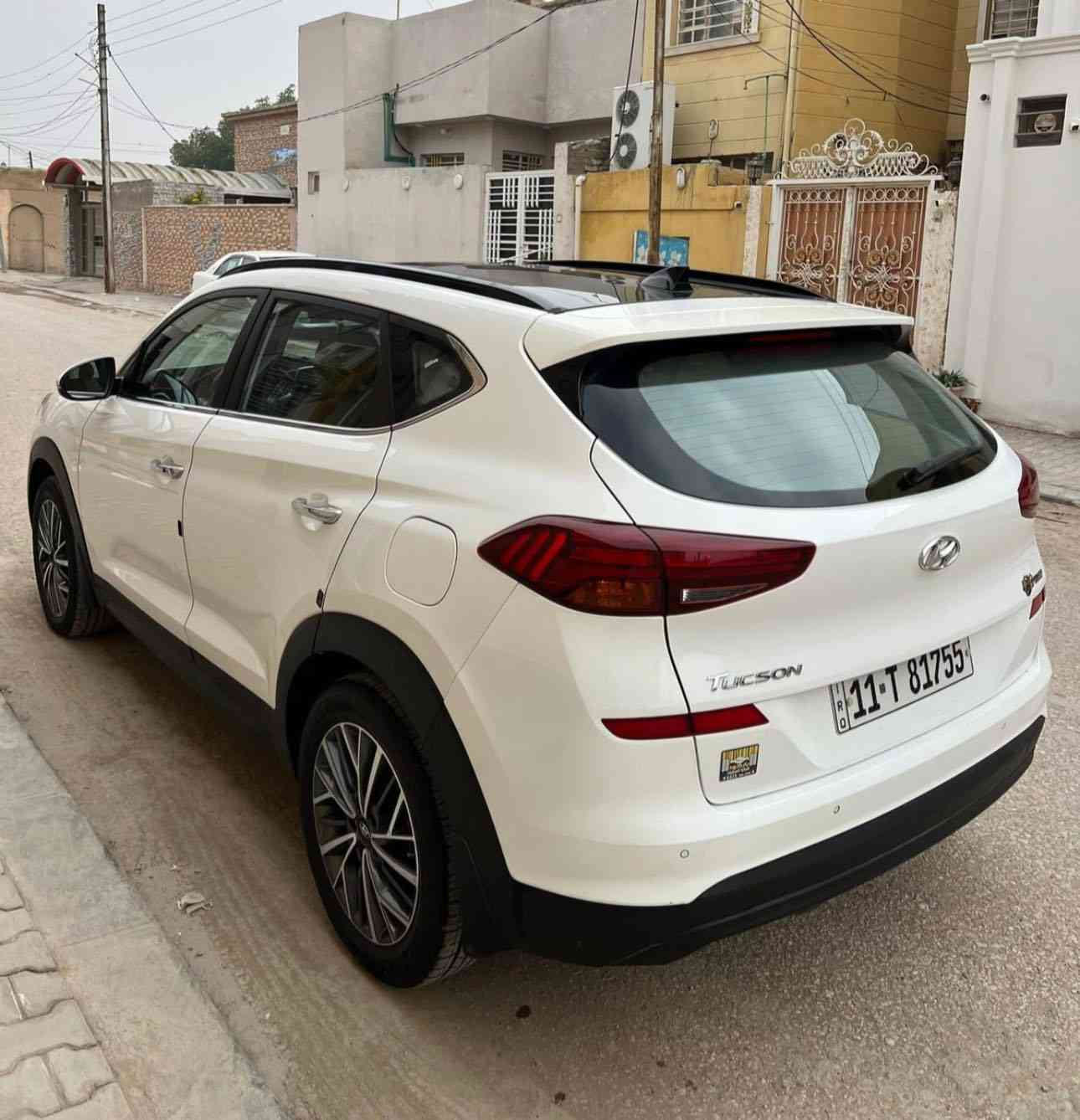 السلام عليكم
توسان 2020
ماشيه 88.000 مكفوله كفاله عاامه
رقم بغداد دولي الجديد مداور مضمون 
كير محرك تبريد خير من الله السياره كلش نضيفه
سياره فووووول مواصفات
-بصمه
-بانوراما
-شاشه بلاديه
-تحكم ستيرن
-لايت لد 
-بك لايت لد
وبعد بيهه مواصفات هواي مال الفول
سياره جداً نضيفه مال جناي بلخير ع ياخذهه
للأستفسار (***********)
