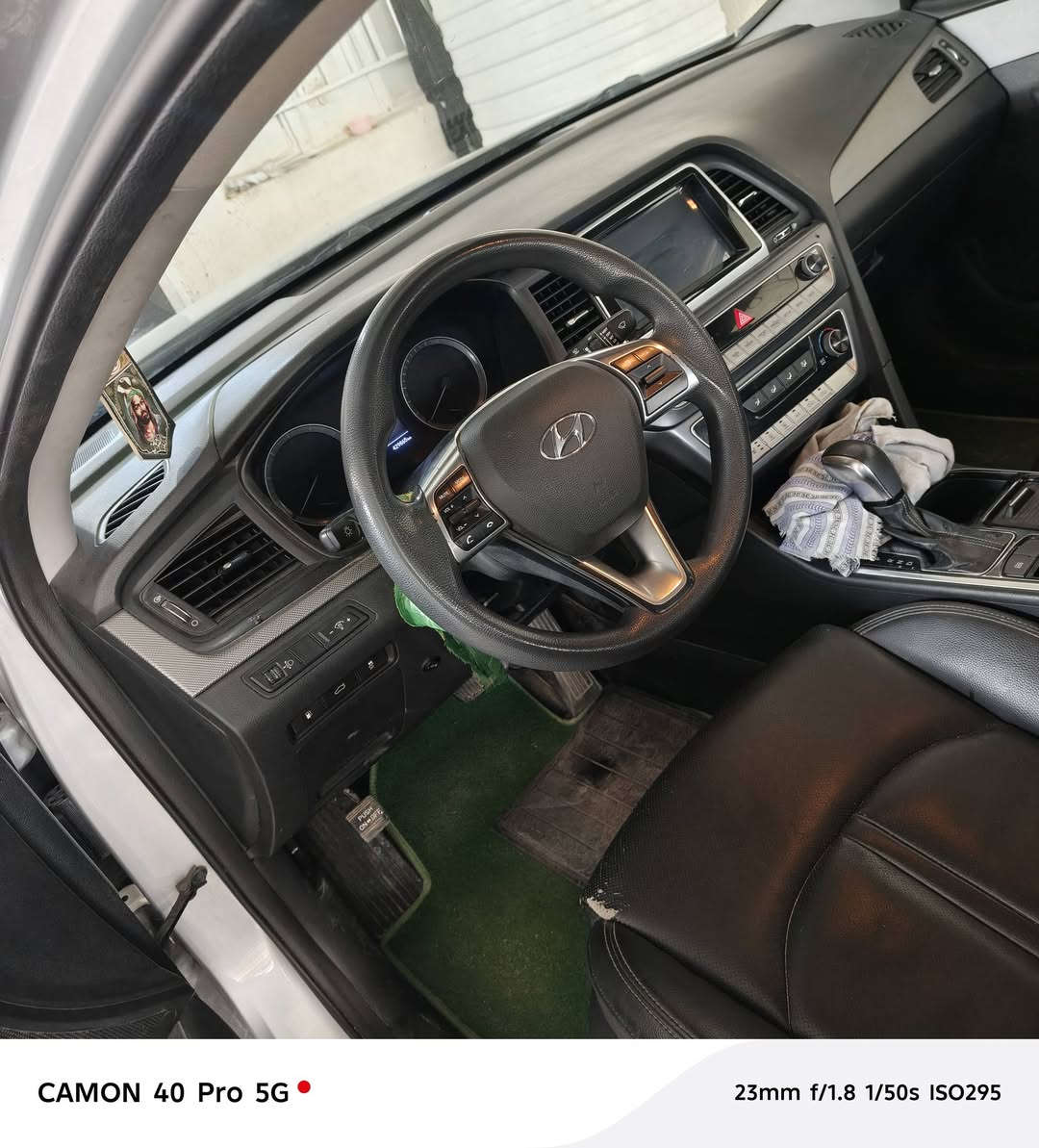 السلام عليكم سوناتا وارد كوري مكينه ٢٠٠٠ غاز بلاد موديل ٢٠٢٠ معلايه ٢٣بسمي السياره كفاله
صبغ صندوق وبنيد فقط المكان بصره خور الزبير 
السعر ١٤٠ وبيها مجال قليل 
رقم الهاتف ***********
