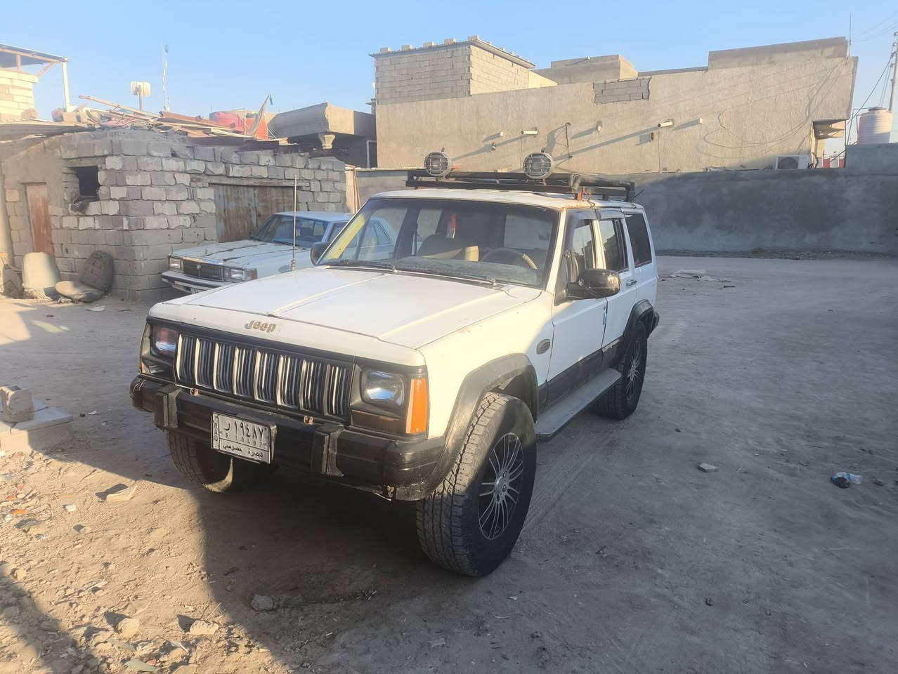 السلام عليكم جيب شيروكي شخاطه موديل 91 محوره محرك وكير بطه كهربائيات كلهة شغاله حداده حلوه تخم تاير جديد رقم بصره سنويه لل27 السعر 35بي مجال مكاني البصره الهارثه للاستفسار ***********
