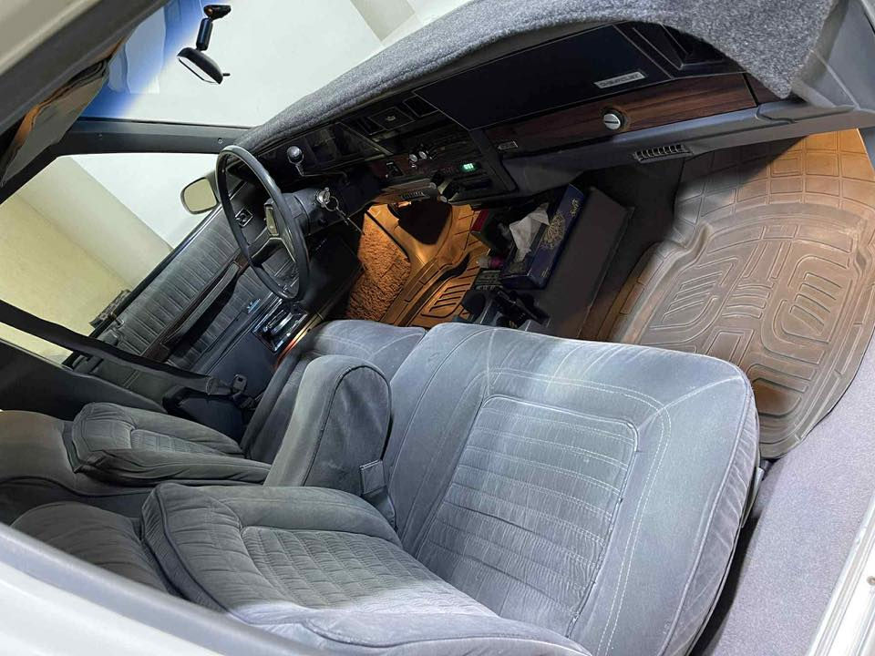 للبيع غرفة نضيفة كابرس 90
كشنات
بطاين عدد 4
فرشة ارضية
تنته
احزمة كاملة
المكان بغداد
***********
