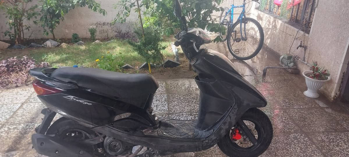 السلام عليكم دراجه بريز 140 مكينه مفتوحه تجفيت اصلي بوشه وبستم اصلي  فقط ناعمه دراجه خير من الله شلعه ومعدل نضافه موضحه بالصور سعر 475 وبيه مجال للطيبين مكاني بغداد الدورة
رقم / ***********
