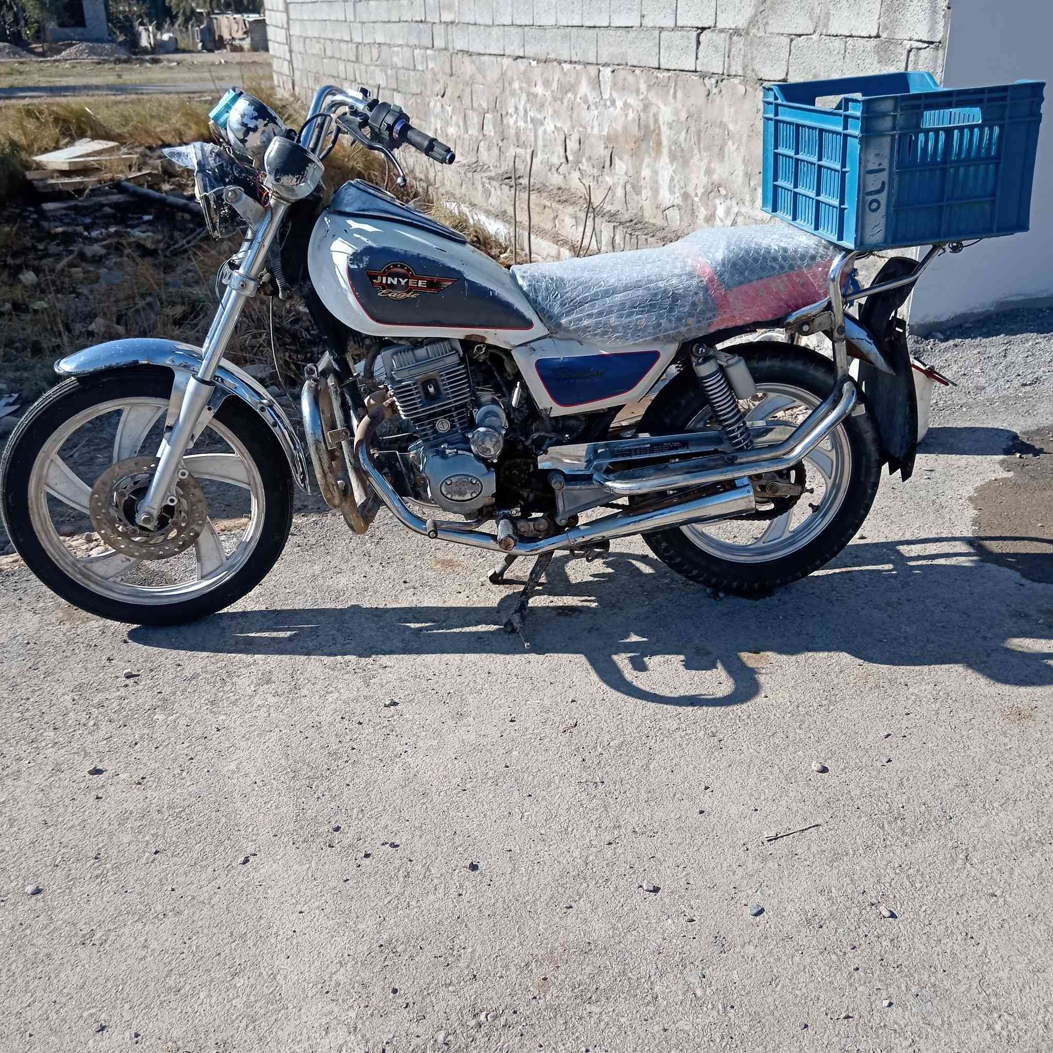 السلام عليكم
متاح جني دبل بلك كهرباء مكينة دبلات شاصي كلة مكفول تايرات تخم جديد ويالة مكفولة ويل الخلفي جديد تشتغل سلف وهندر مكينة خرسة أوراق كاملة مكاني ديالئ بعقوبة *********** سعر ٤٠٠ موديل ١٢ دراجة مال جناي مو بياع شراي
