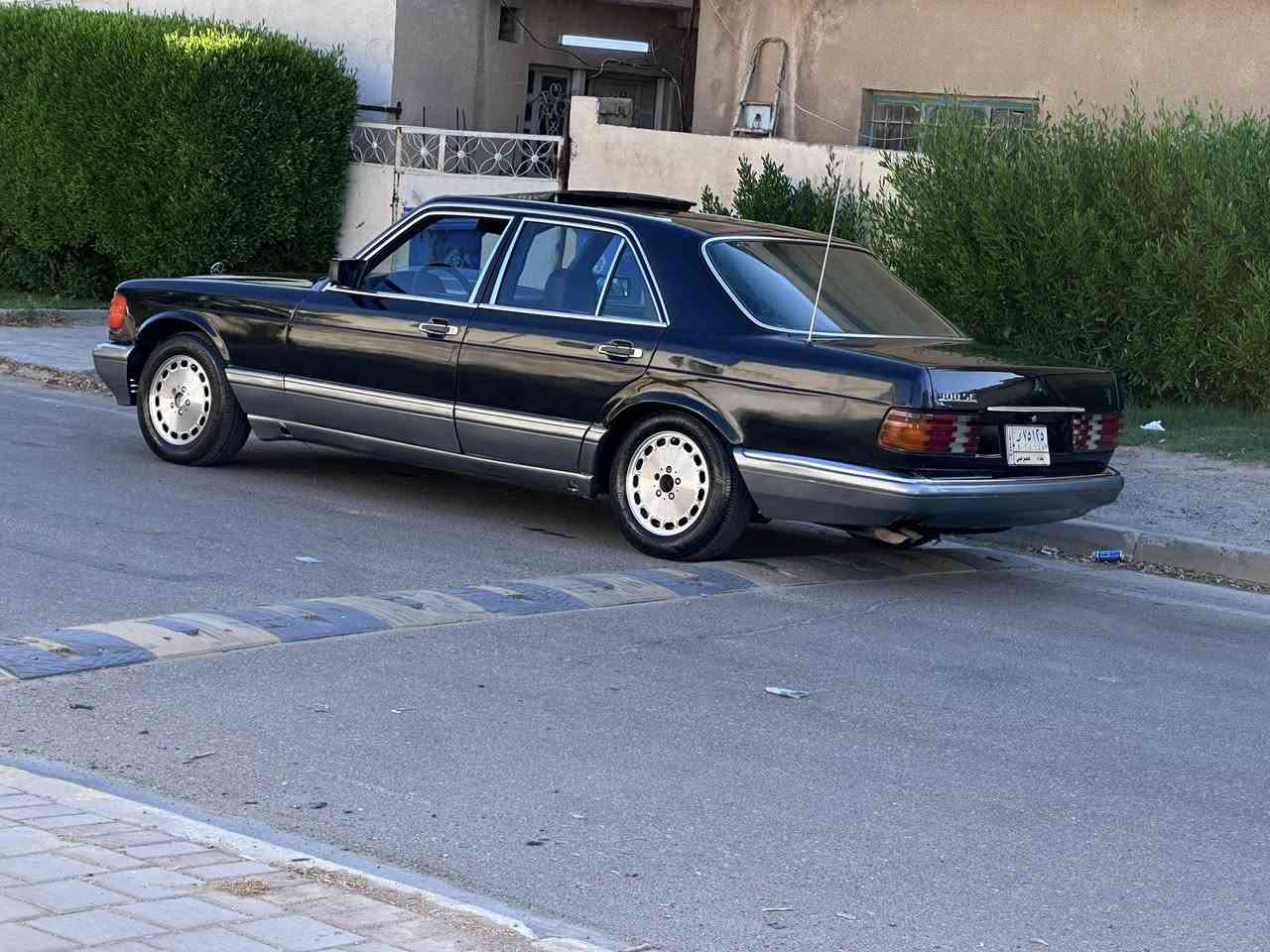 سلام عليكم
للبيع مارسيدس جامبو 300SE موديل 1990 

محرك بلادي 6 سلندر قبق اسود كير اوتماتيك 

تبريد شغال مبدل منضومه جديده حماوه ثابته 

صدر كلش حلو تخم تاير كهربائيات كلها شغاله

منضومت بانزين كلها مبدله من التانكي الى المحرك

سياره معمره بل جديد صبغ فرا بدون ضرر بدون تبدل

سيارت فول مواصفات كلش حلوه ومال جناي نضيفه 

السعر 63 ورقه وبي مجال للشراي العنوان بغداد حي الجامعه 

***********.  ممتواجد ع النت الشراي يتصل
