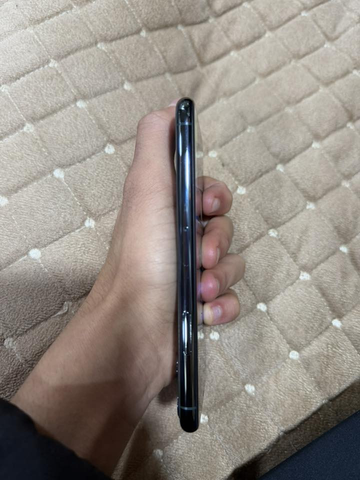 ايفون 11 برو
زيتوني للبيع الجهاز نضافه 100‎%‎  شرط مامفتوح ولا داخل تصليح بحاله الوكاله كلو شغال مابي اي عطلات او اي تبديلات يعني ماكو شي مبدل ولا داخل تصليح وتر بروف مايعبر هوا للبيع  مكاني موصل حاوي الكنيسة سعره 285 بي مجال رقمي ***********
