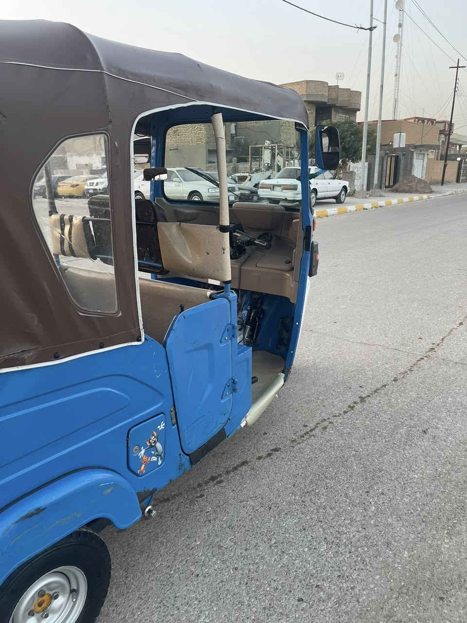 سلام عليكم تكتك للبيع موديل 23رقم وسنويه مداور ثاني يوم السعر اتصل ***********
