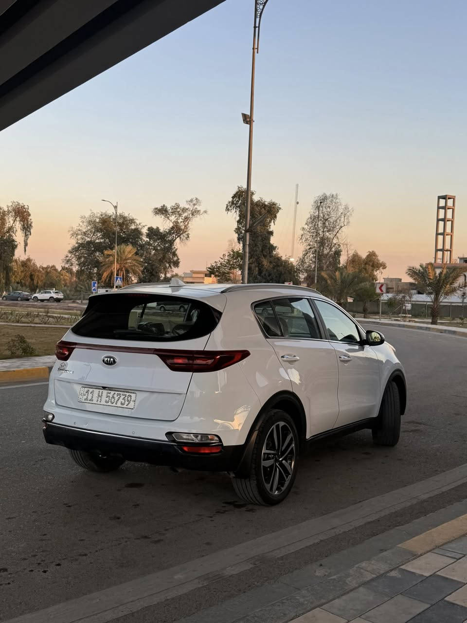 السلام عليكم
للبيع كيا سبورتج 2021 خليجي 

المواصفات

شاشة انفكيشن

اريل انفكيشن

تبريد قطعتين 

حساس خلفي

مري شفط

اشاير بل مري

سايد بريك رجل

كروس سرعة 

كامرة خلفية

يدات نيكل

فول تحكم ستيرن

شاشة اعطال

مانع تزحلق

سويج شخاطة 

ماشية 70 الف حقيقي  

رقم بغداد جديد

كفاله عامه 

السعر 210 وبيها مجال

مكان السياره بغداد الدوره 
للاستفسار ***********
