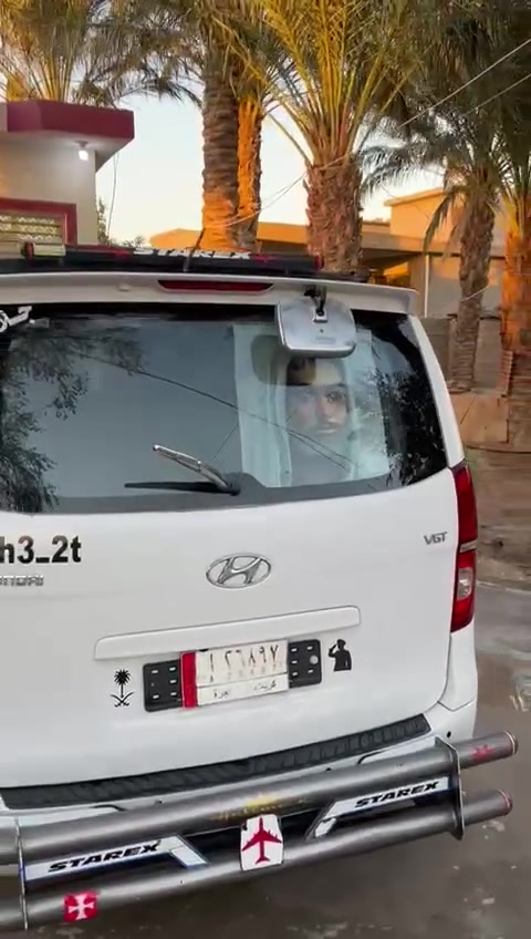 ستاركس 2017 بسمي للبيع سيارة كفاله جاهزه من كلشي سياره مفتوح دوس ويل سيبايه ودرع دوشمه تبريد ومكينه كير كله كامل بس ستر الله بيها رصعات بسيطه بس سنويه لل 27
سعر 220 وبيها مجال بسيط
  
 ***********
