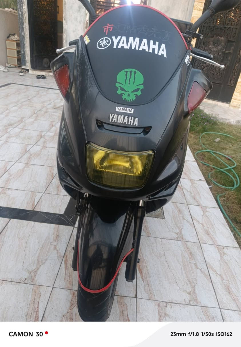 السلام عليكم مراوس بهارلي أو شي نضيف ماجستة 250 سيسي مكينة تخبل نقص لكلجات فقط كهربائيات كلها تشتغل دبلات تشتغل كفرات كاملة يرادلهة ترتيبات بصيطة كلش مكان بغداد الدورة ابو دشير سعر000 ,1000 وبيهة مجال ولكلجات سعرهن 60 الف عاملت عليهن هنة وشدهن        (وللمراوس بهارلي) أو شي نضيف متواجد *********** لدراجة حيل نضيفة كلشي يشتغل مابيهة نقص شي ماعدة لكلجات وتمشي للعلم
