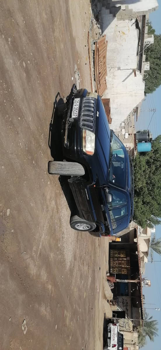 جيب شيروكي موديل 2003جاهزه رقم سليماني محور في فيتي3000 حداده 80/100 عنوان البصره الهارثه السعر 65وبيهامجال هاتف *********** راعي السياره اني مكلف بنشراتصال على الرقم
