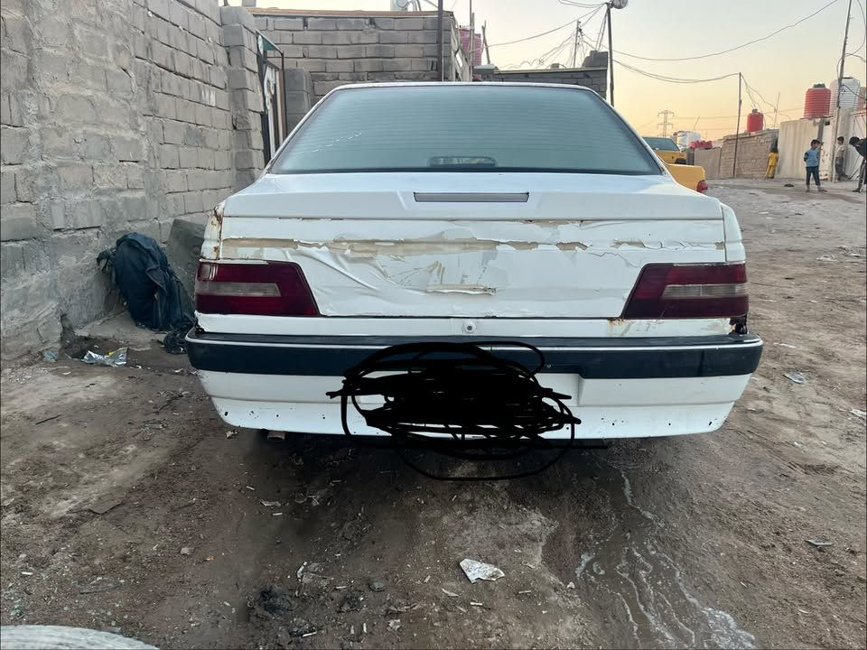 سلام عليكم من رخصت المدير الكروب بيجو 405للبيع  مكينه كير خير من الله البدي شوف العين رقمهه بصره راعيهه موجود السعر 27وبيهه مجال العنوان الزبير ***********تبريد شغال
تخم تاير

