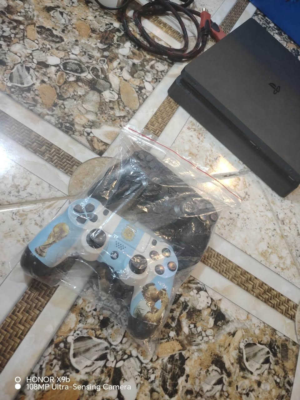 بلي ستيشن 4 سليم ((مهكر))
عدد وحدات التحكم :2 🎮
الالعاب: 6 العاب + قابل للتنزيل
 +يو بي اس 🔋

💵السعر:280 بي مجال 💵

للتواصل: ماسنجر
للتواصل:***********☎️

مكاني:صلاح الدين 
بلد قرب قاعدة بلد الجوية
