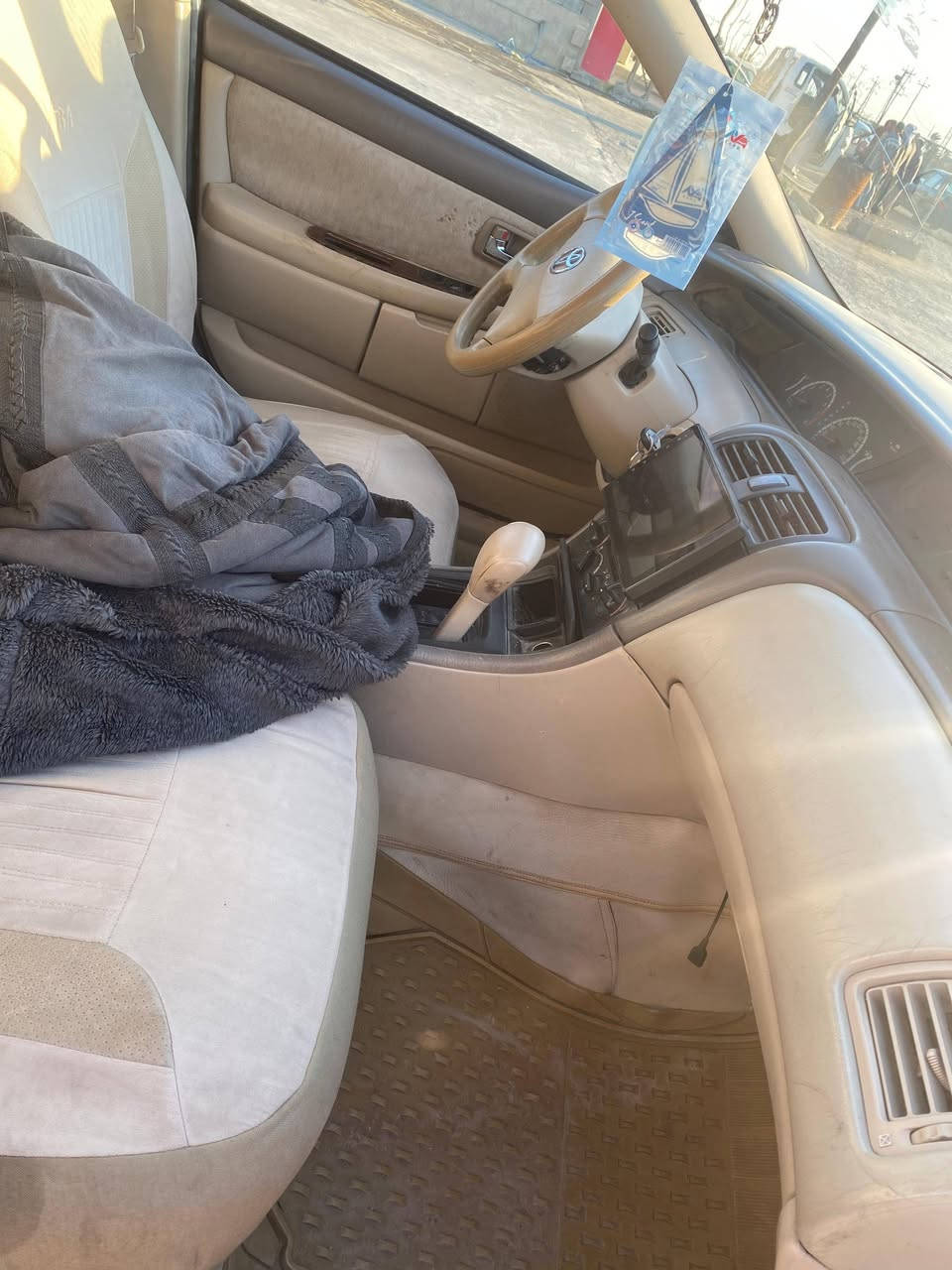 سلام عليكم افلون 2002 سياره مصبوغه عام كير محرك صدر سياره مال جناي العنوان صلاح الدين بلد تقاطع سيد محمد) ع(اخوان موتخابرون ودكولون جايك بسبب الوعود الكاذبه تم نشر سياره *********** سياره بسمي وارد خليجي بسمي تريد تحويل اتريد وكاله
