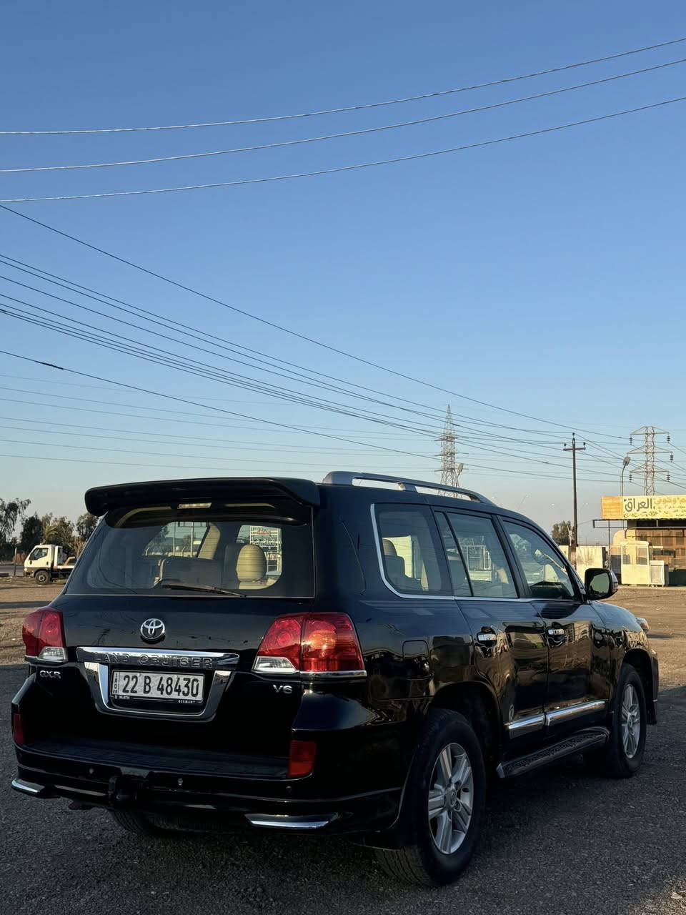 السلام عليكم
لاندكروز 2012 بريم 

رقم اربيل الدولي الجديد باسمي 

فول مواصفات معروفه البريم 

بيها صبغ 4 قطع 

265$ وبيها مجال بسيط 

ديالى - سيف سعد 

***********
