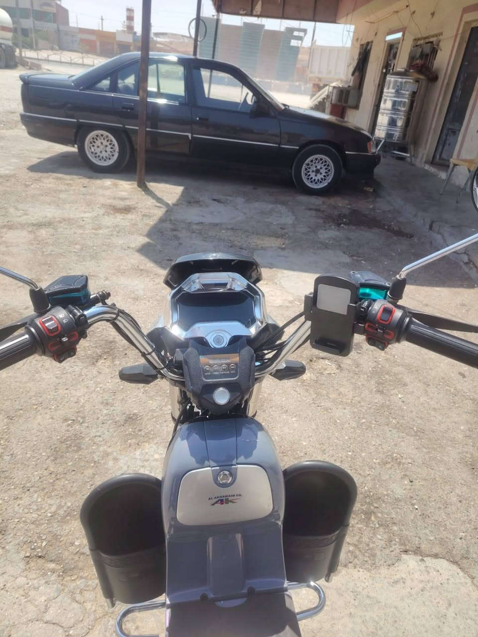 دراجة هارلي موديل 25
6زالبطاريات فول وعل الفحص ..
كهربائيات كلها شغاله .. اسويچات 2 بصمات 2 MP3 دبل سماعة.. دبل اشاره .. ستاند موبايل .. تثبيت سرعه ..
بطاريات 32 امبير الدراجة فول نظافة ووضع شركه واستخدام قليل ..
مكاني حبانيه سيسي
راسلني وبيك خير وادلل
*********** واتساب
