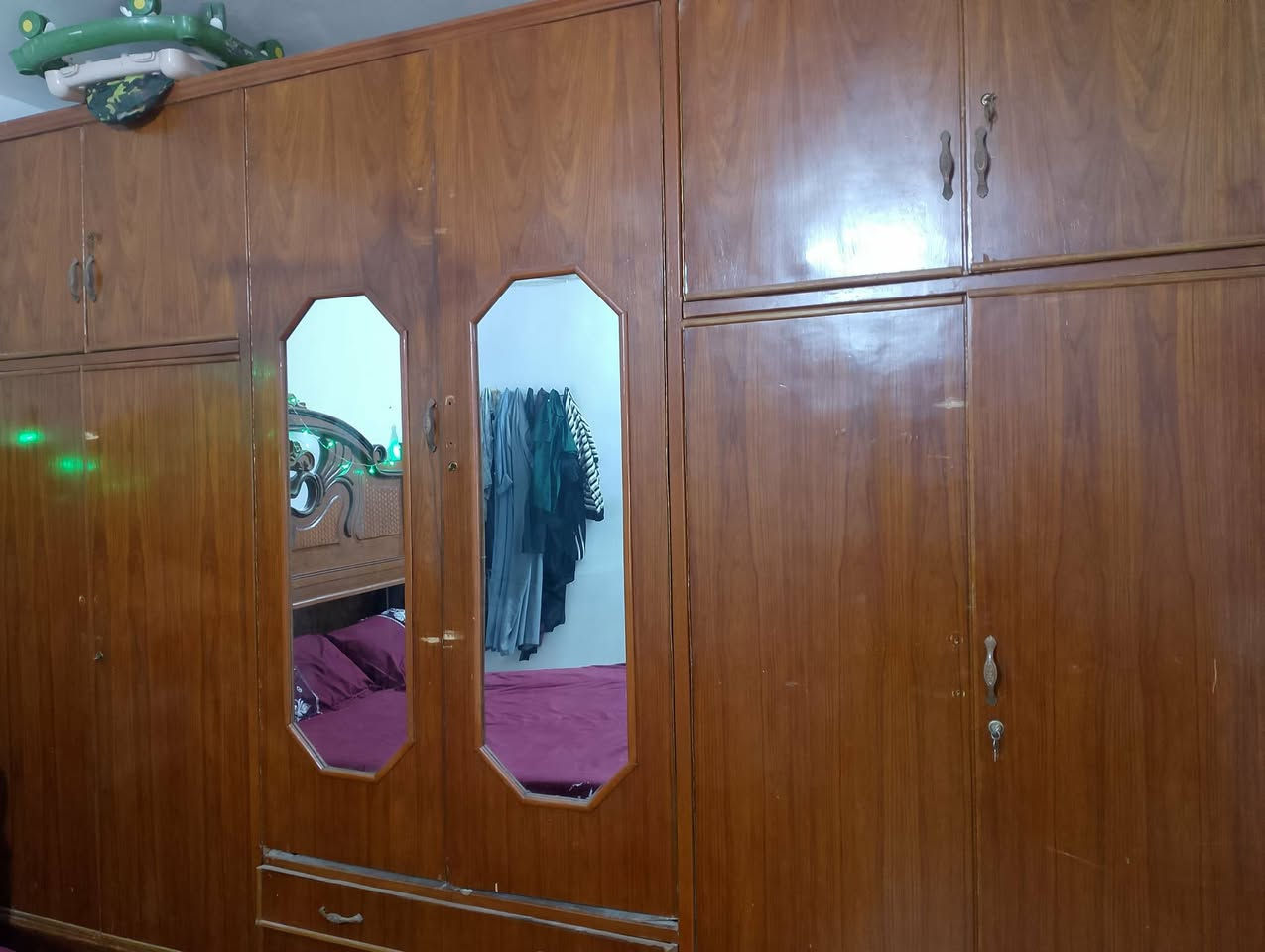 غرفه للبيع ***********
