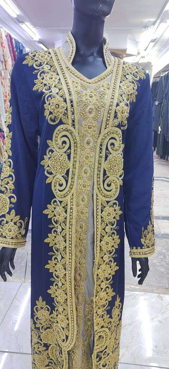 نموذج من الدراعات والفساتين داخل المجمع 
اوقات الدوام من 11 صباحا ولغاية 11 مساءا


**إذا كنت صاحب هذا الإعلان وتريد حذفه لأي سبب، رجاءا أرسل رسالة إلى الدعم الفني**