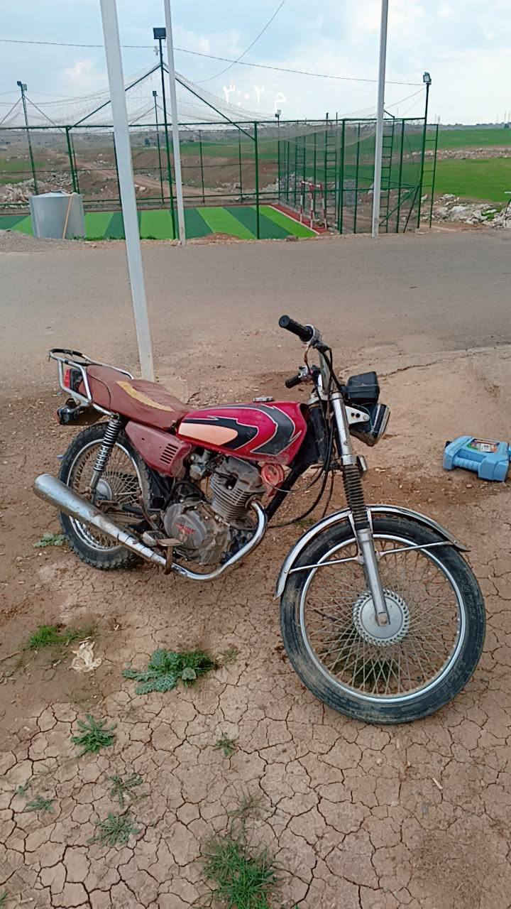 موطور بارت للبيع مكينه خرسه لا صرف ولا نفخ السعر 250 وبي مجال ويرهم مراوس للستفسار ***********
