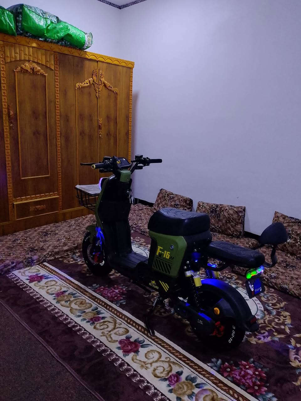 سلام عليكم مطور شحن للبيع مطور جديد ونصيف 5بطاريات دبل 22امبير ملف 2000 ادفع سعر عجبني ابيعك بس لا تكسر بل سعر


**إذا كنت صاحب هذا الإعلان وتريد حذفه لأي سبب، رجاءا أرسل رسالة إلى الدعم الفني**