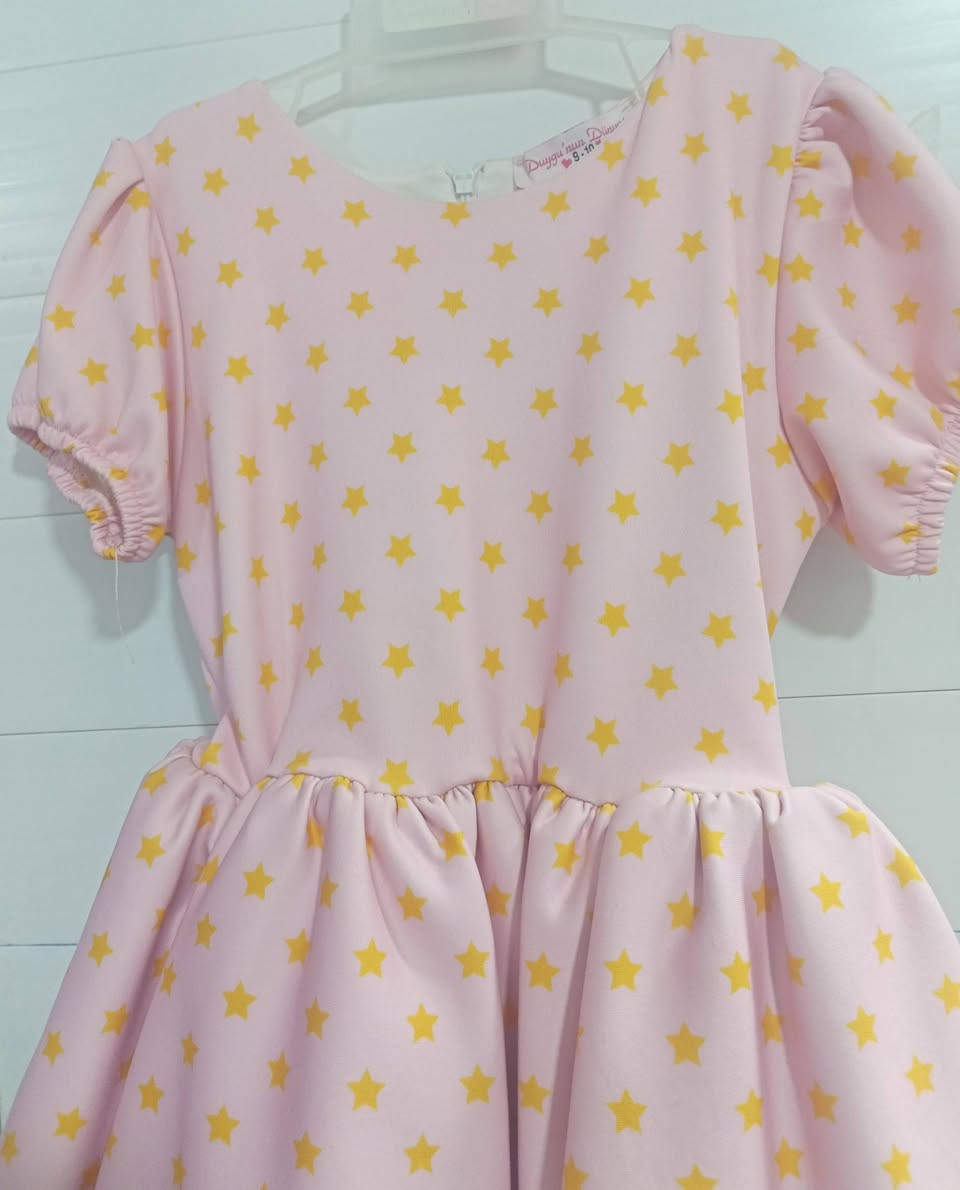 يلبس ٦ أو ٧ سنوات السعر ٢٠ بي مجااال


**إذا كنت صاحب هذا الإعلان وتريد حذفه لأي سبب، رجاءا أرسل رسالة إلى الدعم الفني**