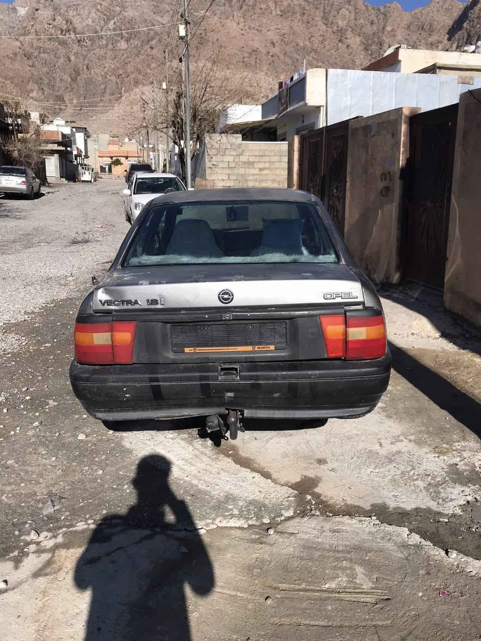 سەرەتا بەناوی خوای گەورە 
ئۆپڵ فیکترا بۆ فرۆشتن
مەکینە ١٦ قایش پان
پاوەر
گێڕومەکینە بەشەرت
تەقەوڕەقە بەشەرت
کارەبای بەشەرت
گێچی بەنزینو حەماوە ئیشەکات
گەرمی مەزبوت
فڵچەولایت کامل مەزبوت
سارەکەبەس ماشاڵەی دەوێ
هەمووشتی بەشەرتە
دەحمو لێدراوەی پێوەنیە
موسو بڕاوە بەشەرت
حلوجە زەمانی هەزار ساڵی دەکەم
سحری قفڵی ٩ گەڵا
خوار هەموو بازاڕ
شوێن ڕانیە
***********
