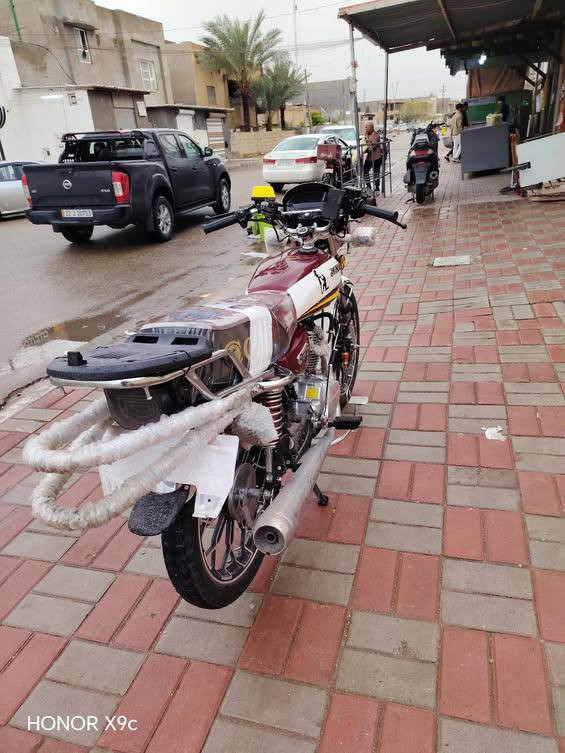 السلام عليكم سيفان موديل2025 مشدوده قبل 3 أشهر بشهر الواحد دراجه مكفولة من تاير لتاير نصبتها حلوه بيها منفيس بيع وشراء كامله بس تشغل وتطلع مكاني الرمادي الملعب سعرها 875 وبيها مجال بسيط للشراي لمو شراي لايعلق ويكسر بحلال العالم تواصل***********
